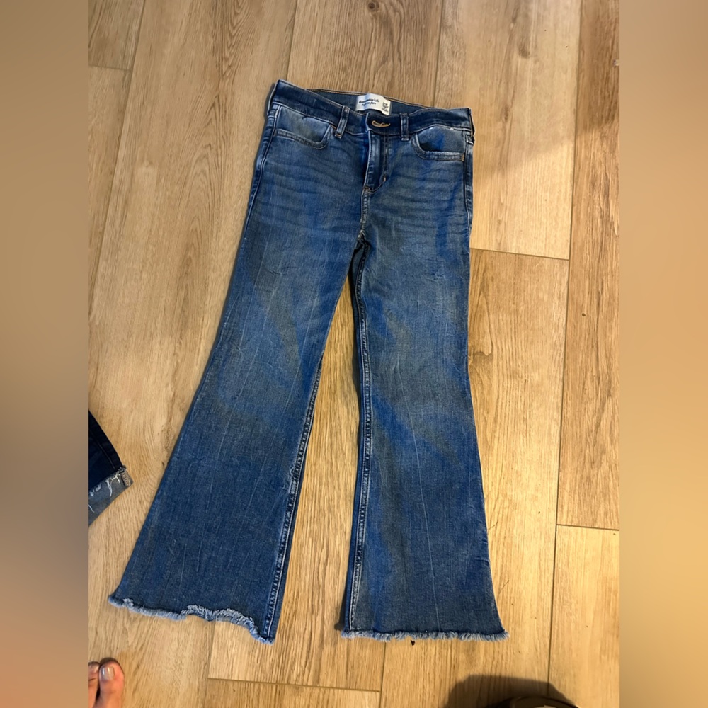 Abercrombie kids 9/10 short- girls